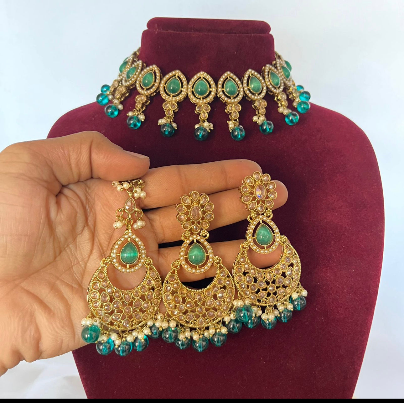 Stylish Choker Set With Polki & Monalisa Beads