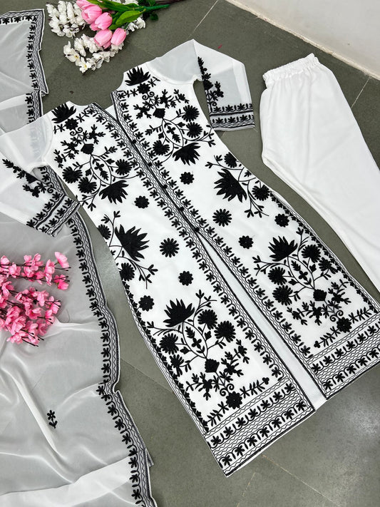 Pakistani Stylish Suit image 3