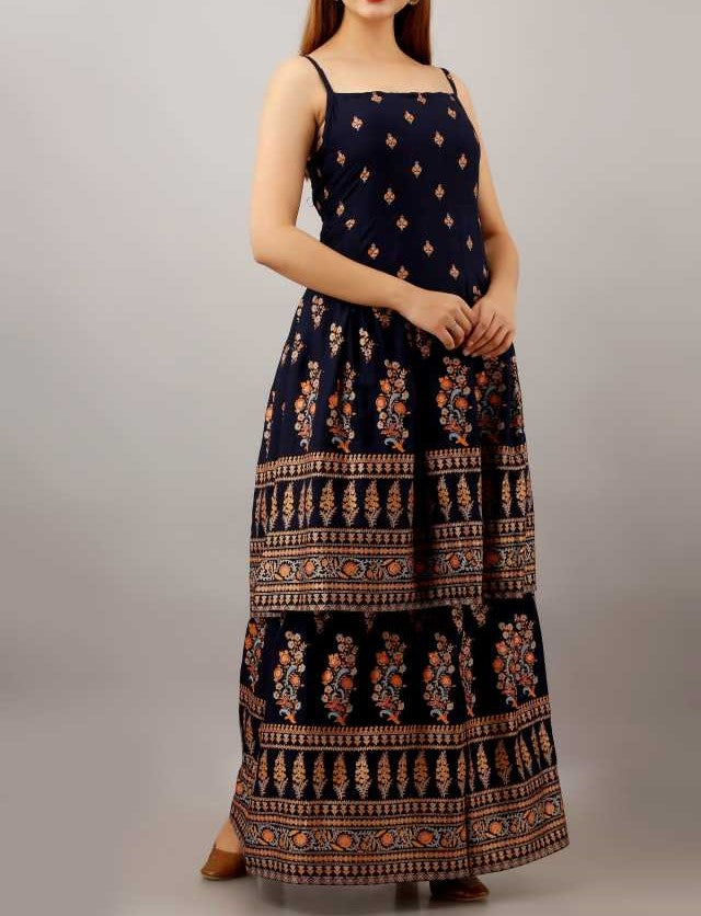 Women Kurta and Skirt Set