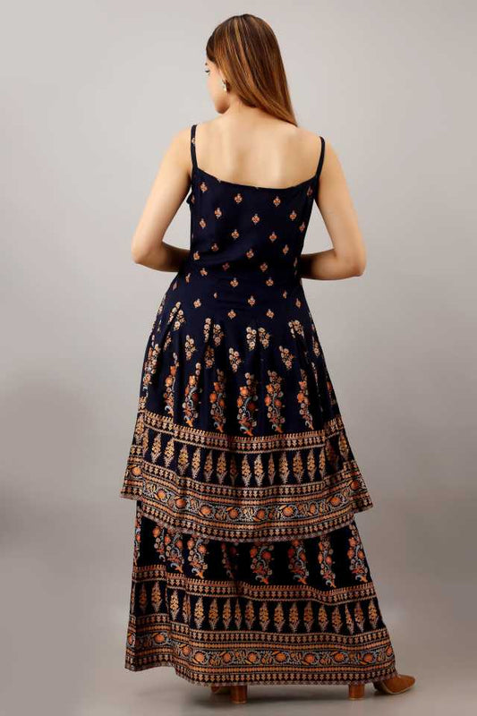Women Kurta and Skirt Set image 3